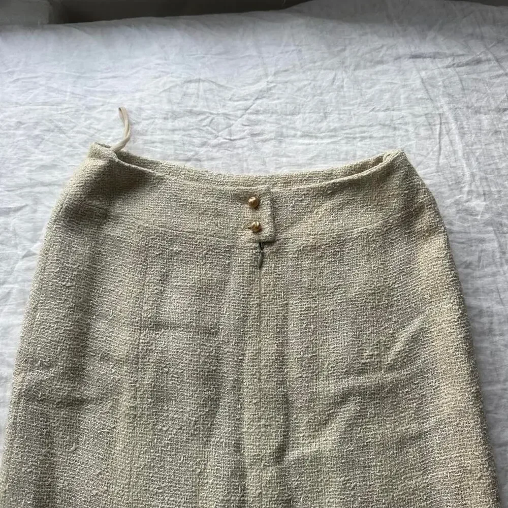 Chanel beige tweed midi skirt
